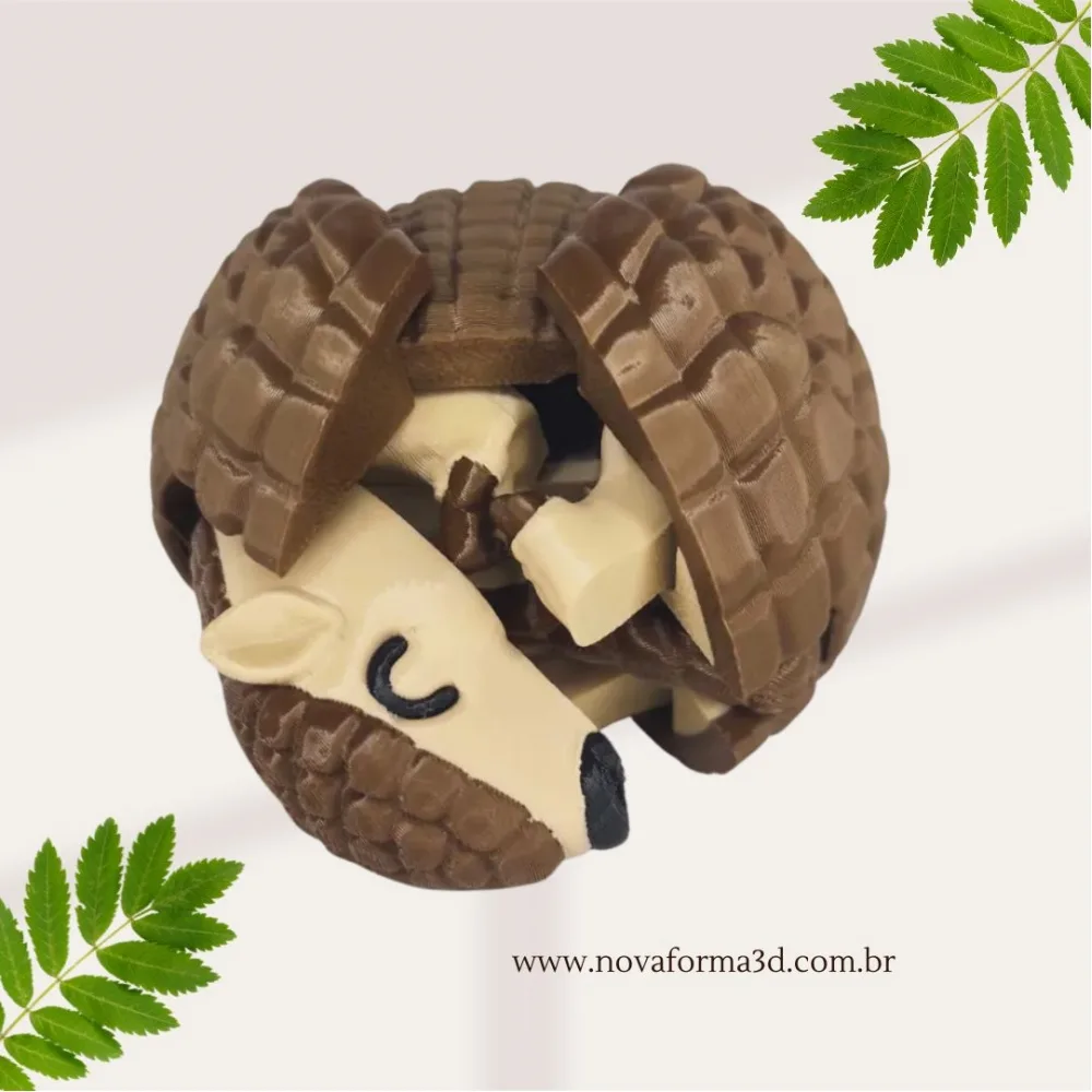 Tatu-Bola Articulado 3D Grande | 16,5 cm | Vira Bolinha