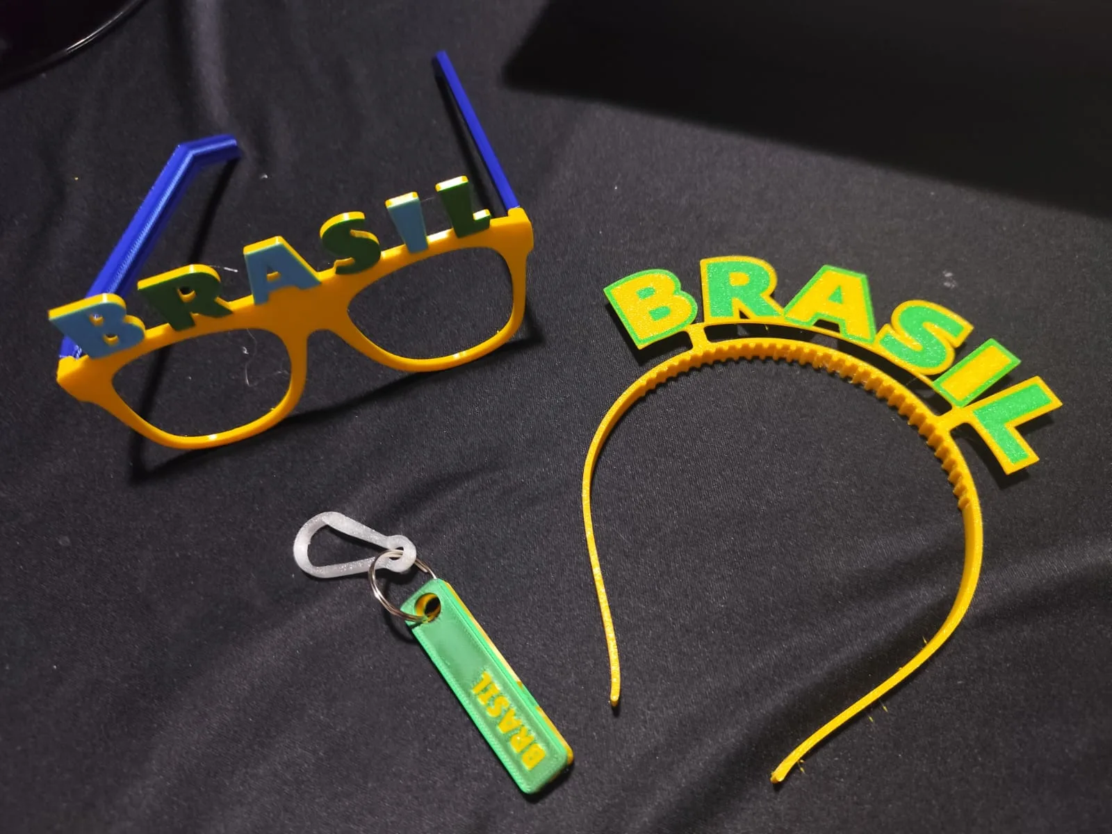Kit Torcedor Brasileiro 3D (Óculos, Tiara + apito)